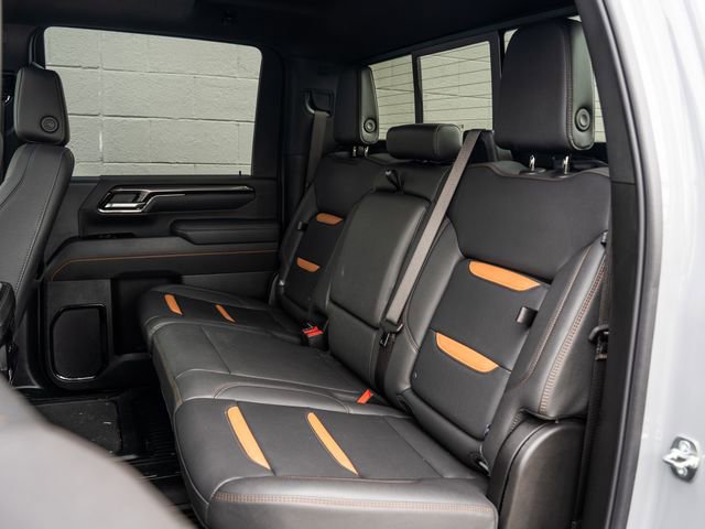 Used 2025 GMC Sierra 2500 AT4 w/ Technology Package AWD/4WD image 18