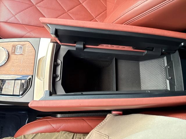 Used 2022 BMW iX xDrive50 w/ Sport Package image 30