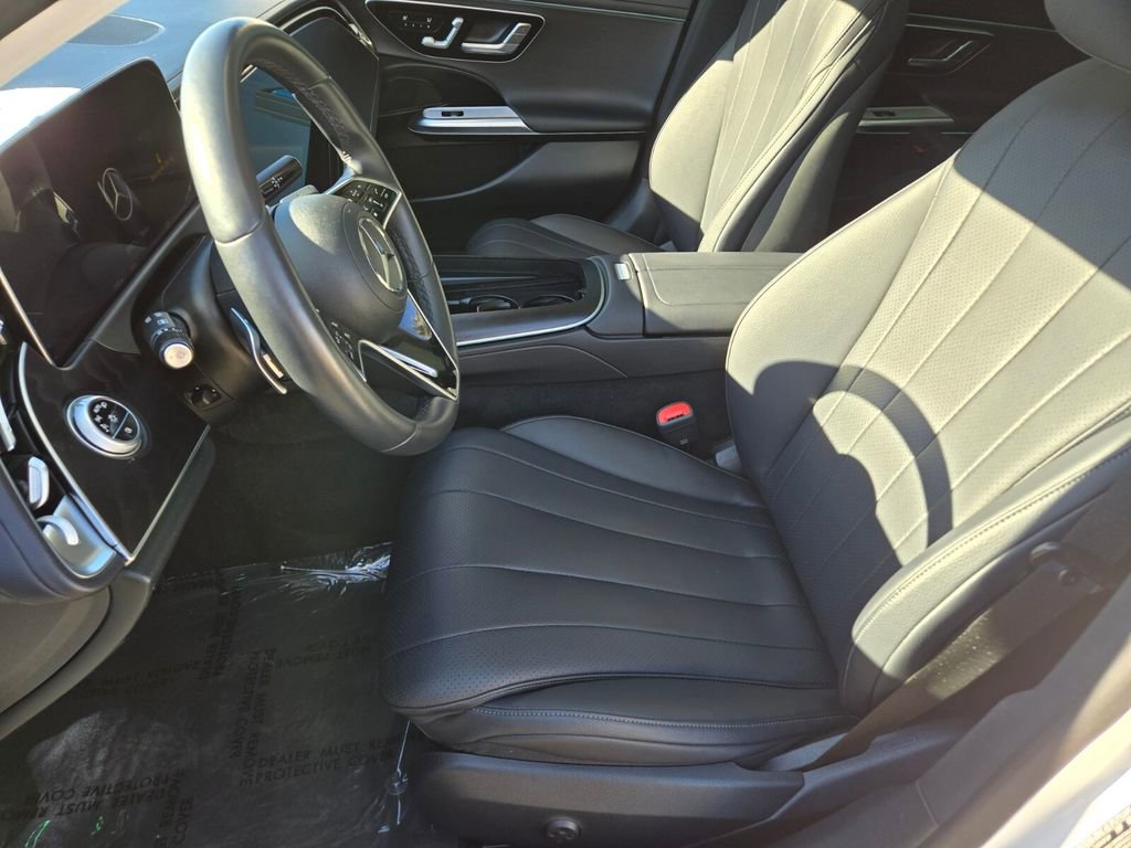 Used 2025 Mercedes-Benz E 350 Sedan image 10