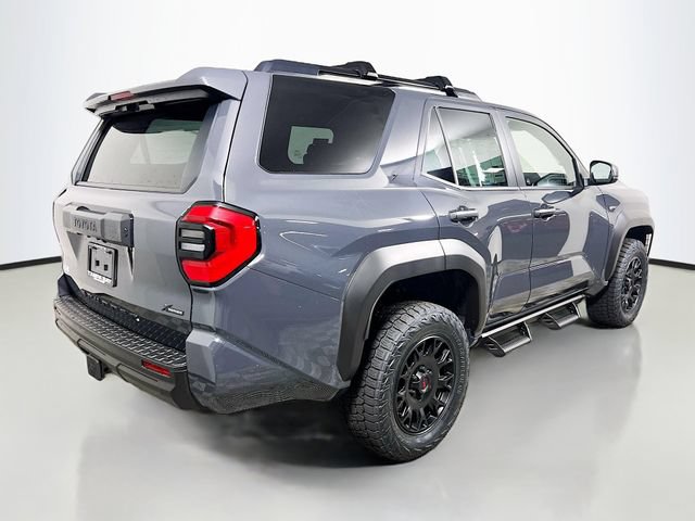New 2026 Toyota 4Runner SR5 AWD/4WD image 3