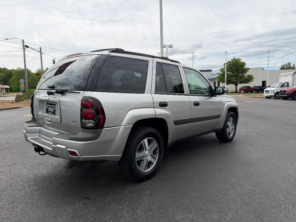 Used 2005 Chevrolet TrailBlazer LS w/ LS Preferred Equipment Group RWD image 7