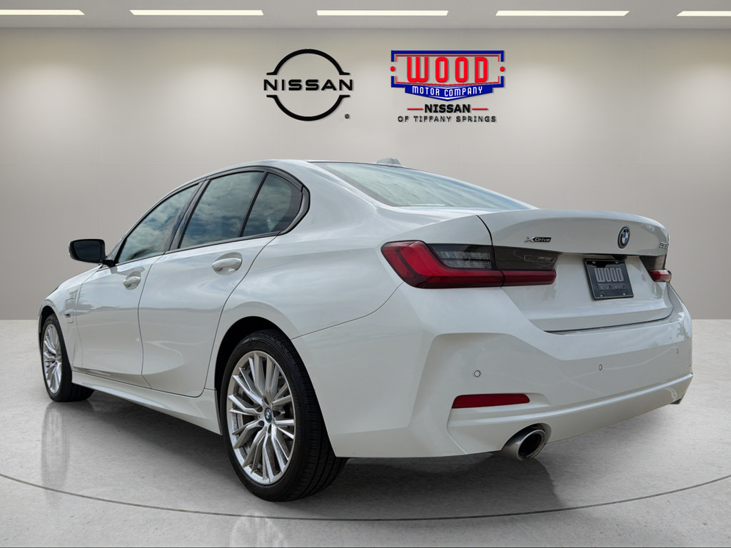 Used 2023 BMW 330e xDrive w/ Driving Assistance Package AWD/4WD image 4