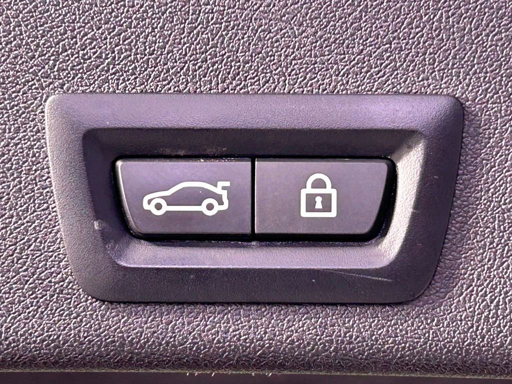 Used 2023 BMW X6 M w/ Competition Package image 18