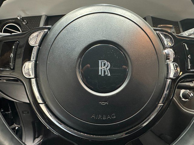 Used 2018 Rolls-Royce Ghost RWD image 33