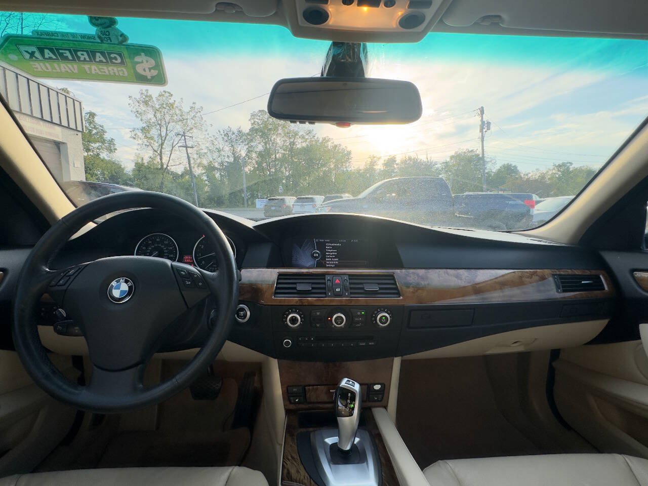 Used 2010 BMW 528i xDrive Sedan AWD/4WD image 15