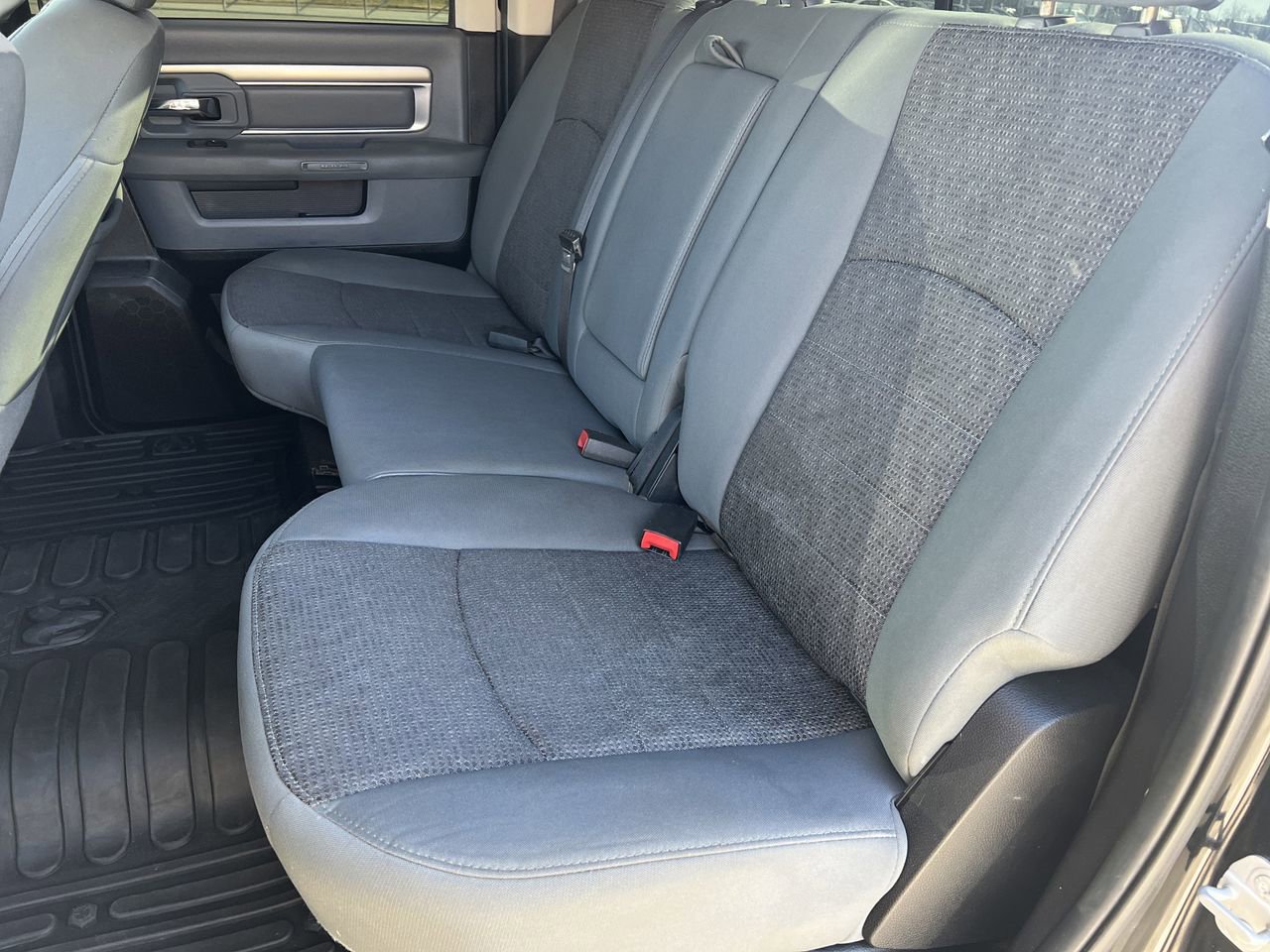 Used 2015 RAM 1500 Lone Star image 25