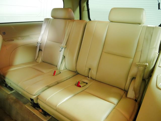 Used 2011 Chevrolet Suburban LTZ AWD/4WD image 19