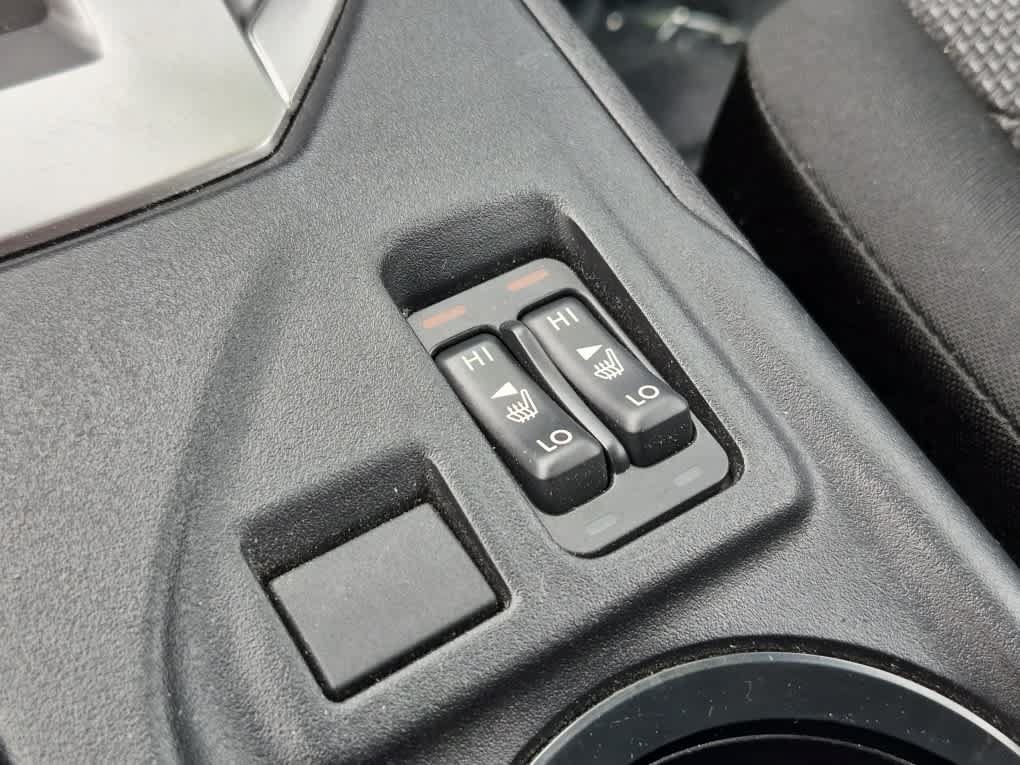 Used 2018 Subaru Impreza 2.0i Premium w/ Eyesight & BSD & Rcta AWD/4WD image 15
