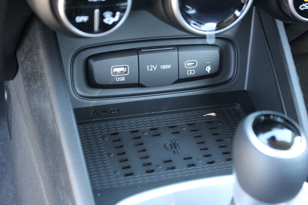 New 2026 Hyundai Venue SEL FWD image 21