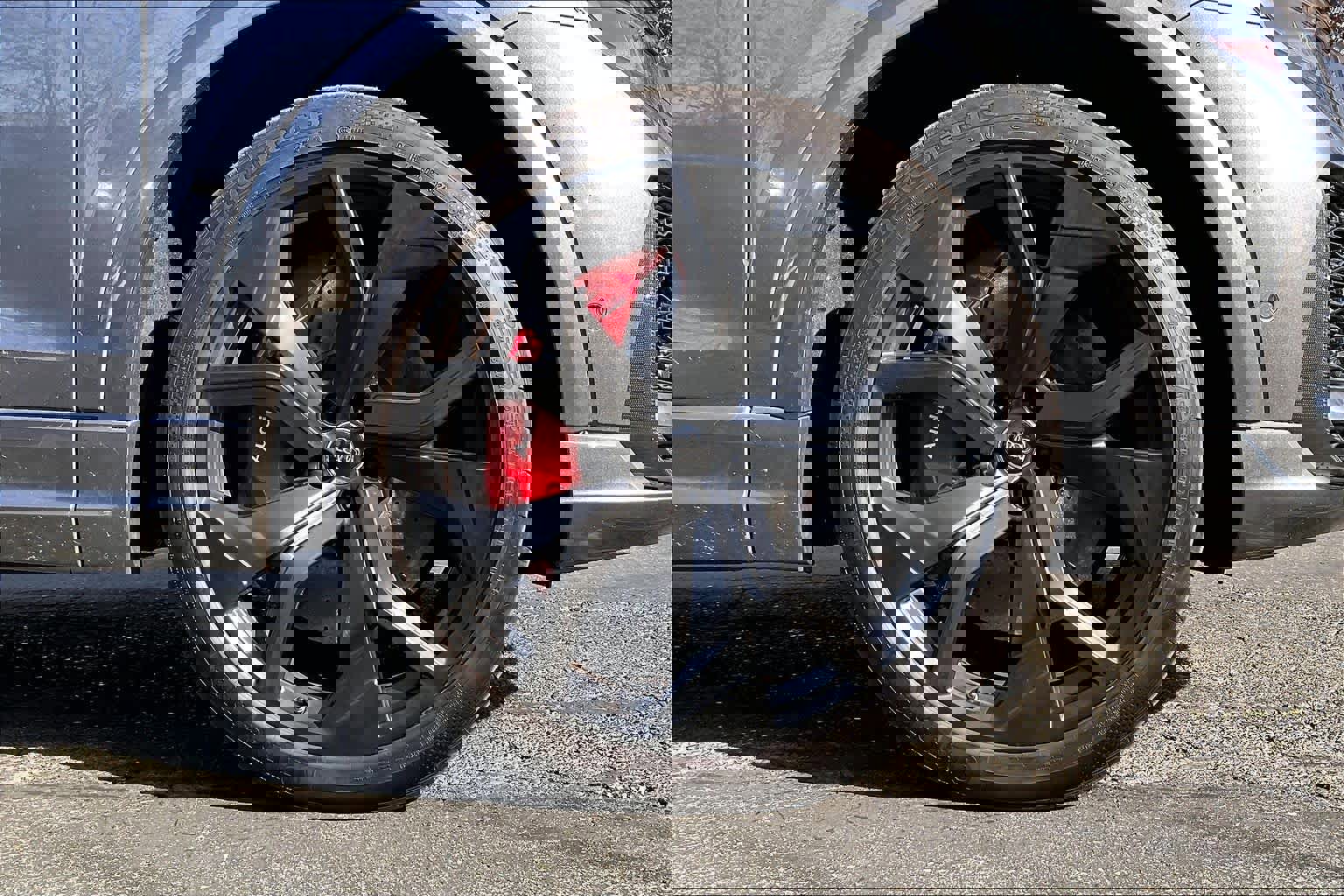 Used 2020 Audi RS Q8 w/ Carbon Optic Package image 11