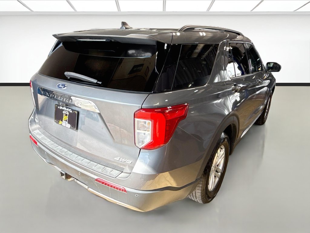 Used 2021 Ford Explorer XLT w/ Equipment Group 202A AWD/4WD image 5