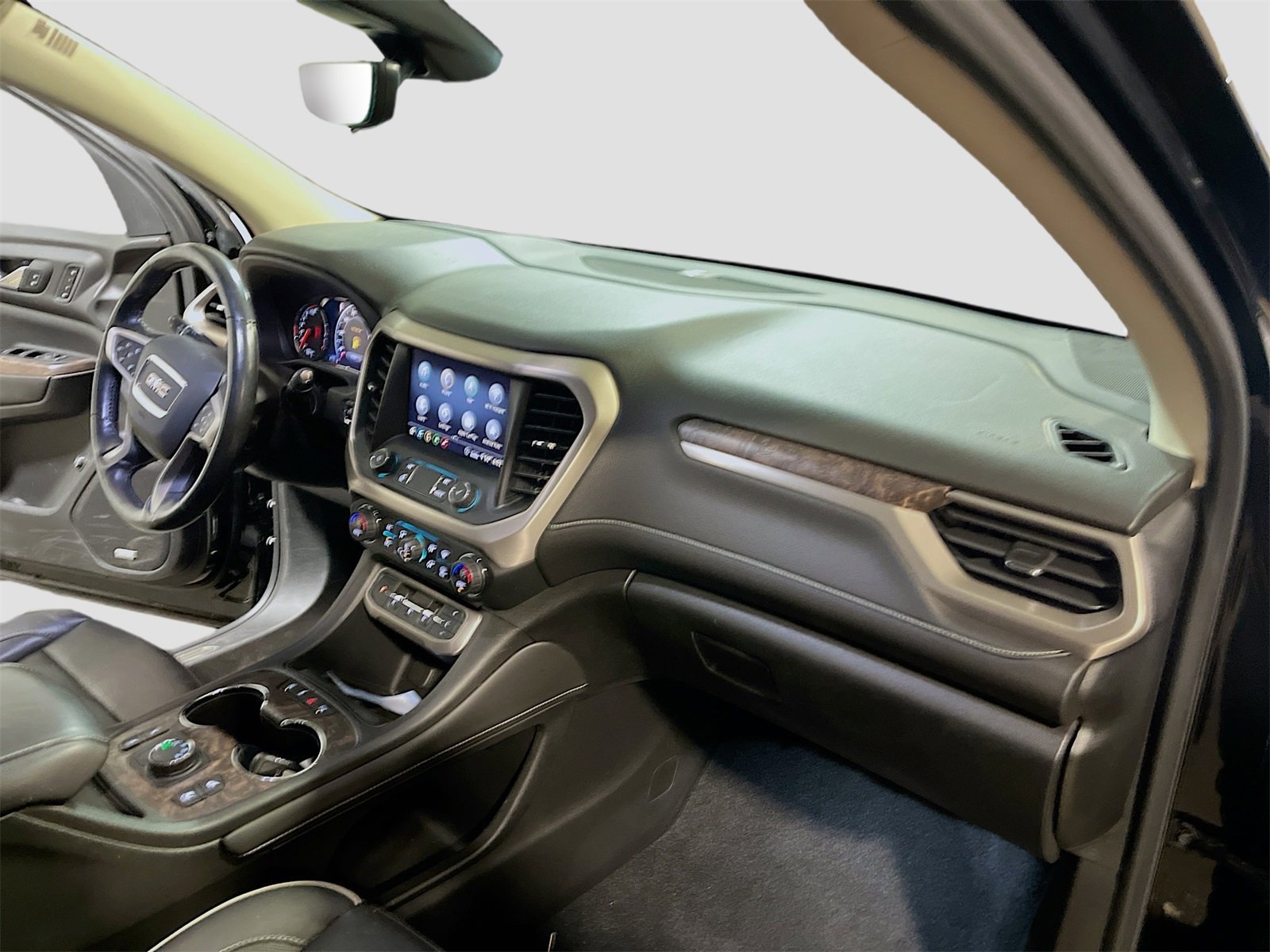 Used 2020 GMC Acadia Denali w/ Denali Ultimate Package image 32