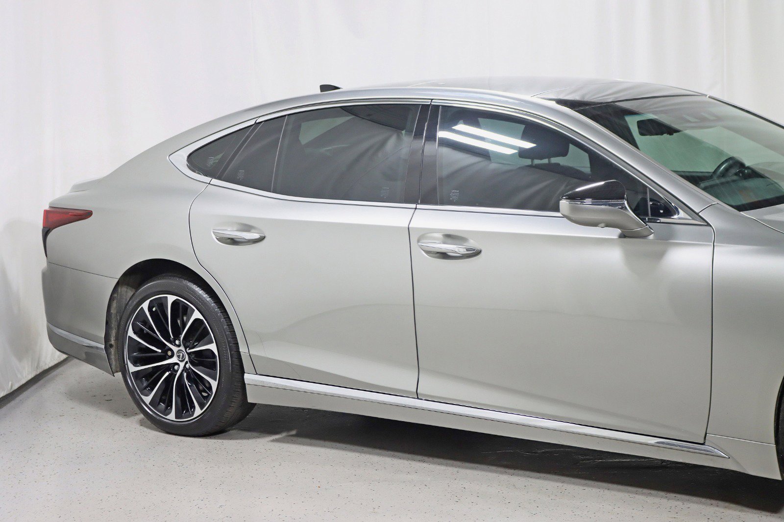 Used 2021 Lexus LS 500 AWD w/ Luxury Package image 3