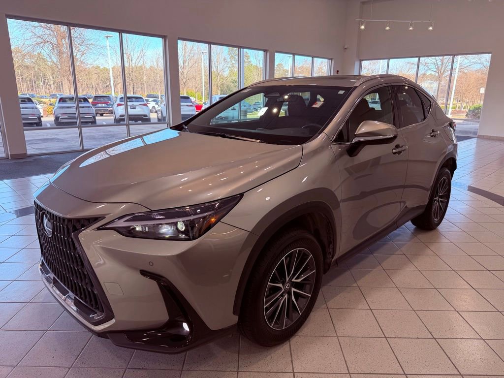Used 2025 Lexus NX 250 FWD w/ Accessory Package (Z2) image 3