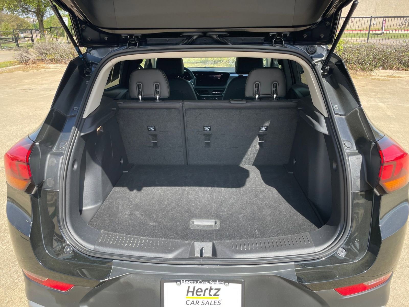 Used 2025 Buick Encore GX Preferred image 32