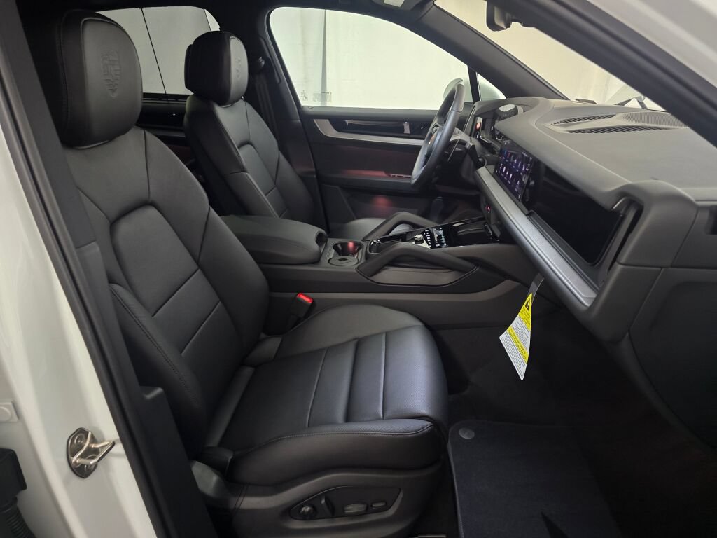 New 2026 Porsche Cayenne AWD/4WD image 27