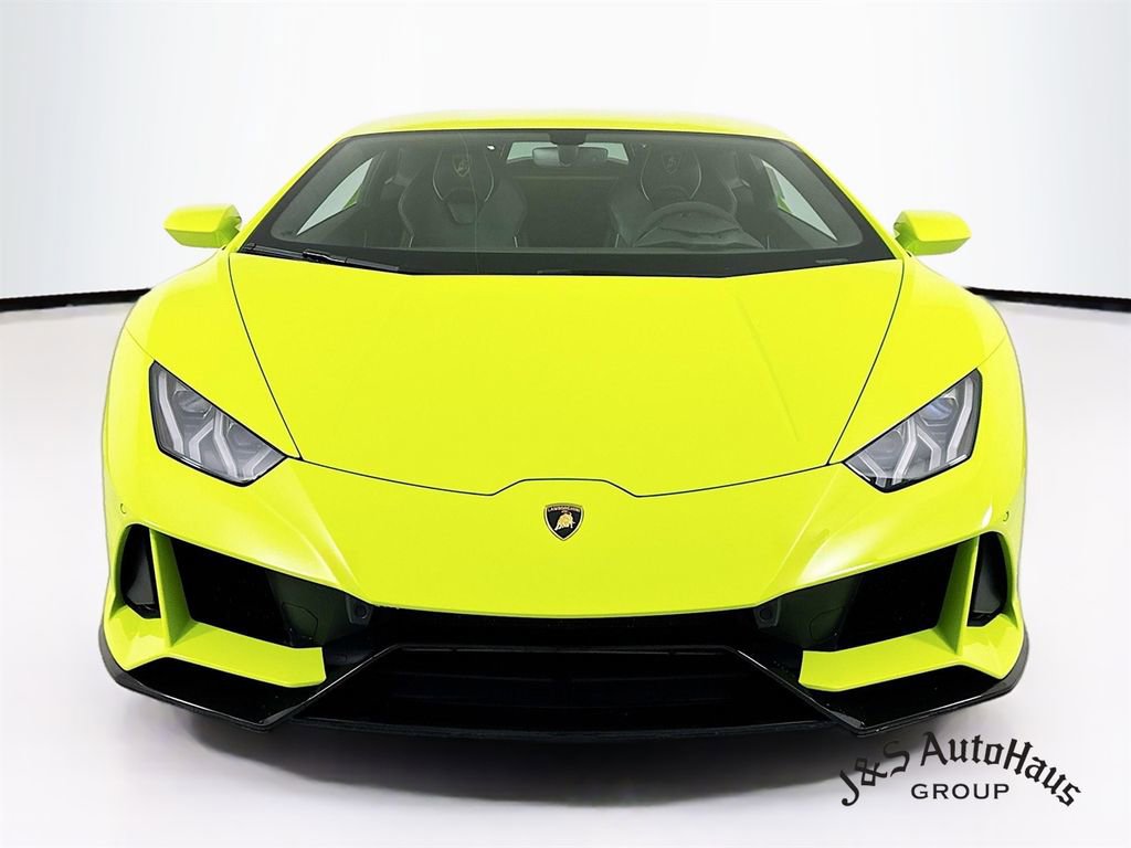 Used 2020 Lamborghini Huracan EVO image 2