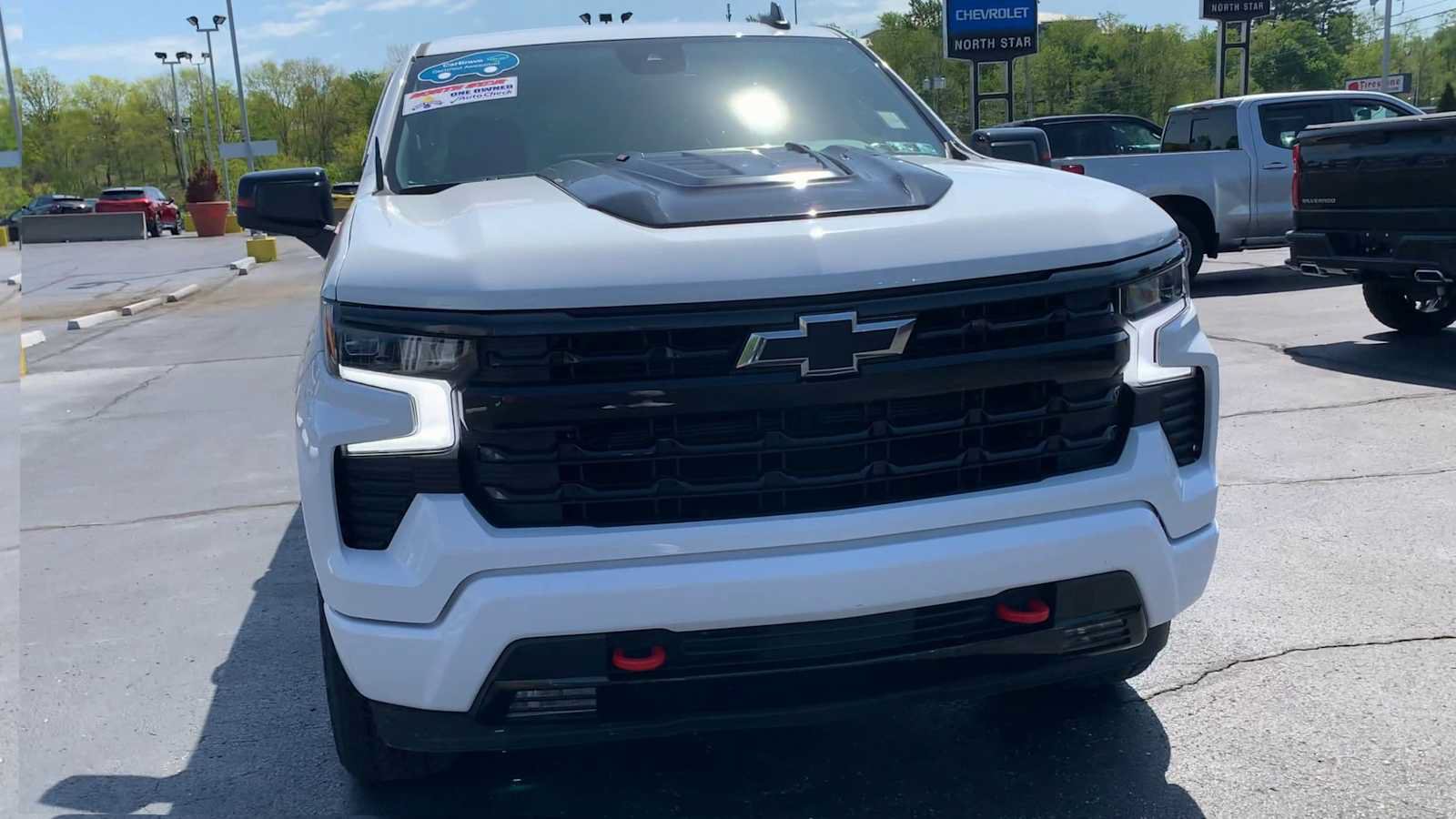 Certified 2023 Chevrolet Silverado 1500 RST w/ Redline Edition AWD/4WD image 3