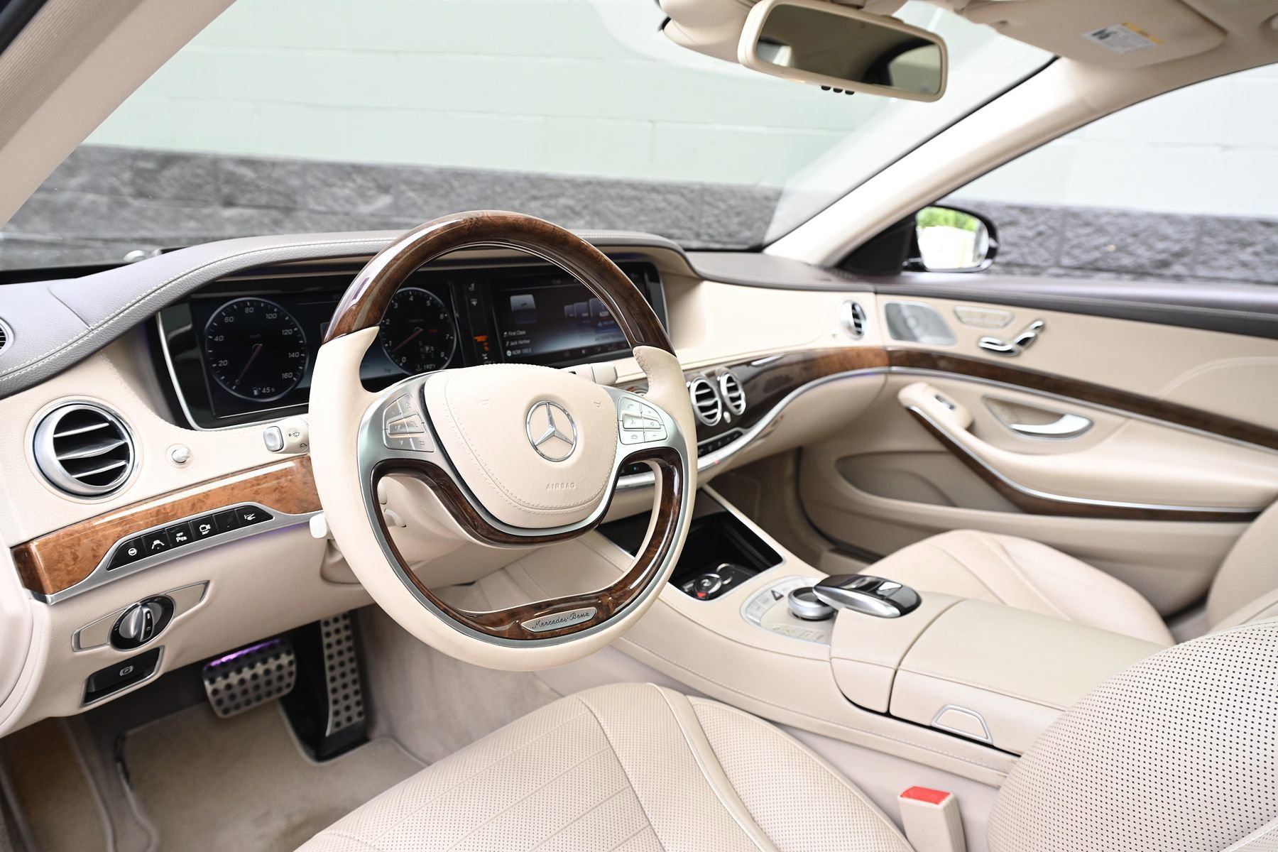 Used 2015 Mercedes-Benz S 550 4MATIC Sedan image 28
