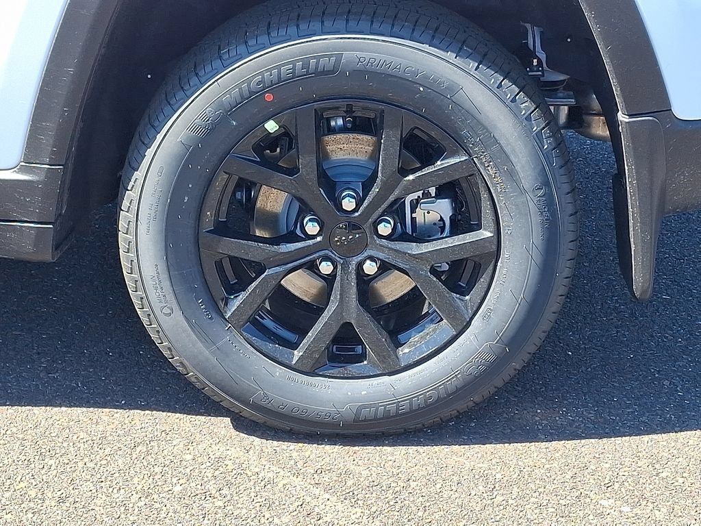 New 2026 Jeep Grand Cherokee Altitude AWD/4WD image 6