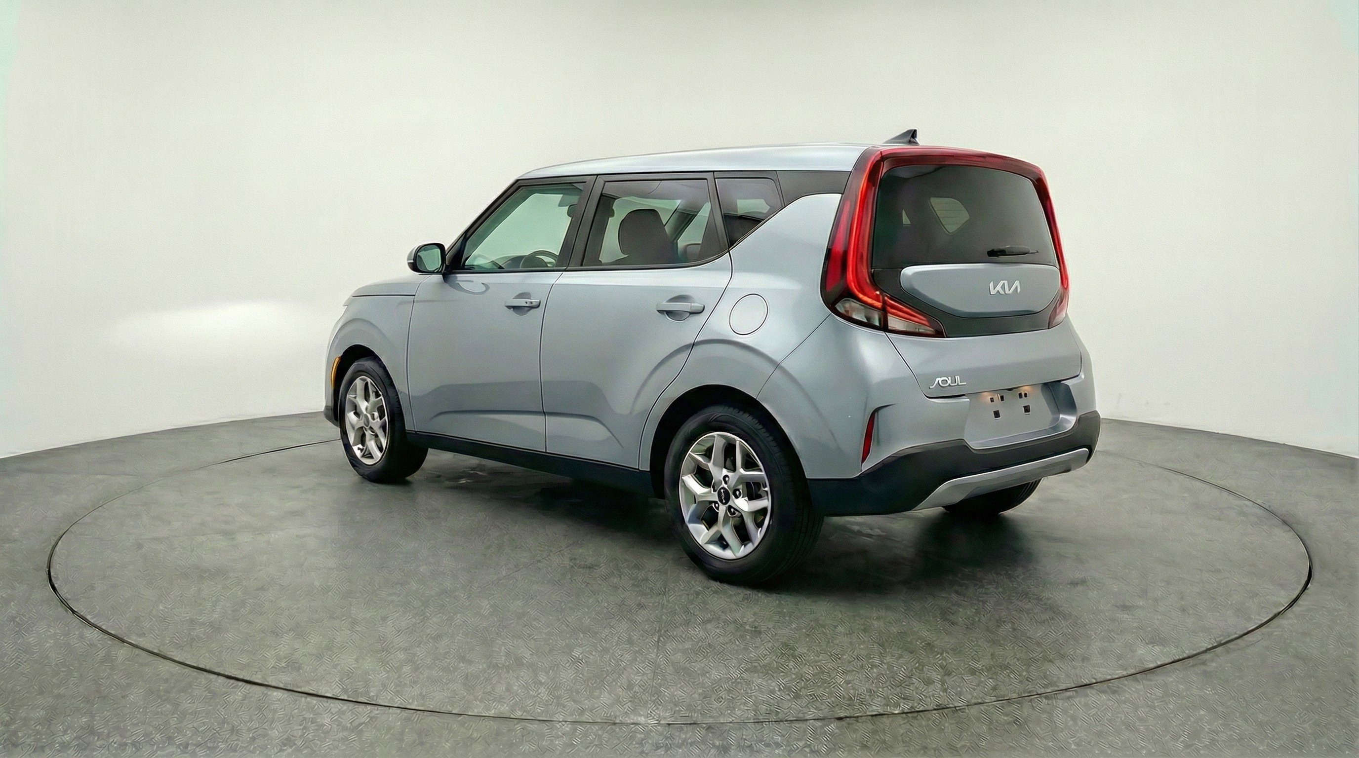 Used 2025 Kia Soul LX w/ LX Technology Package image 6