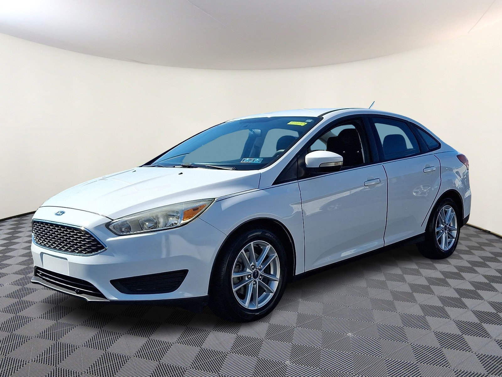 Used 2016 Ford Focus SE FWD image 3