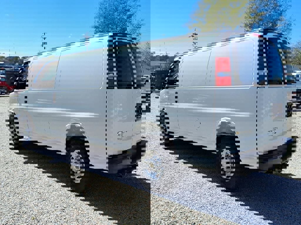 New 2026 Chevrolet Express 2500 Extended w/ Driver Convenience Package RWD image 5