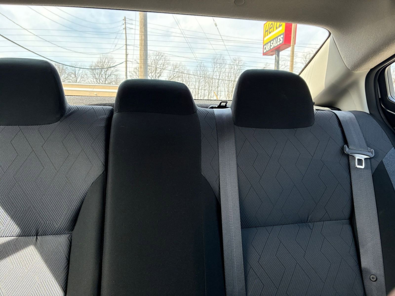 Used 2025 Nissan Versa SV image 33