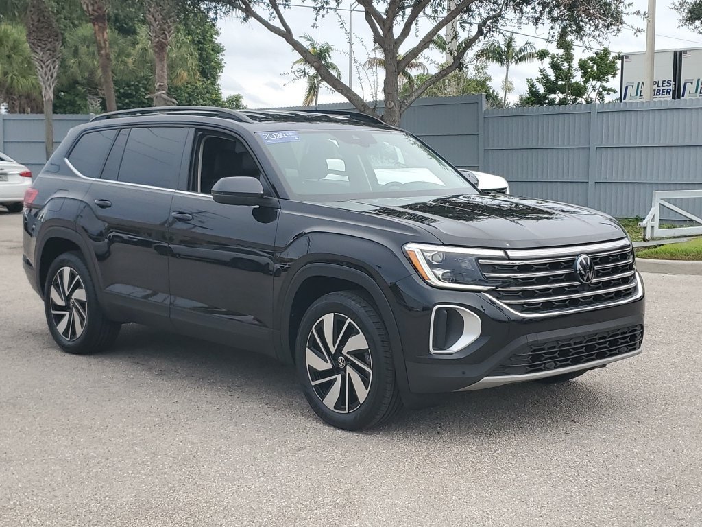Certified 2024 Volkswagen Atlas SE FWD image 2