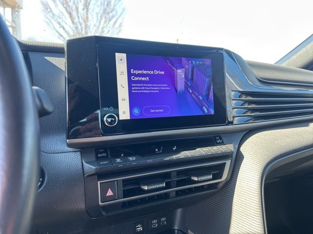 Used 2025 Toyota Camry SE image 21