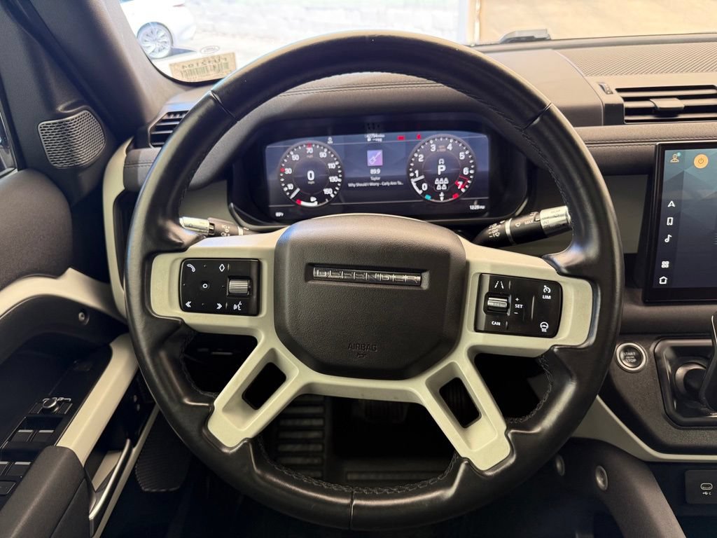 Used 2022 Land Rover Defender 110 S AWD/4WD image 29