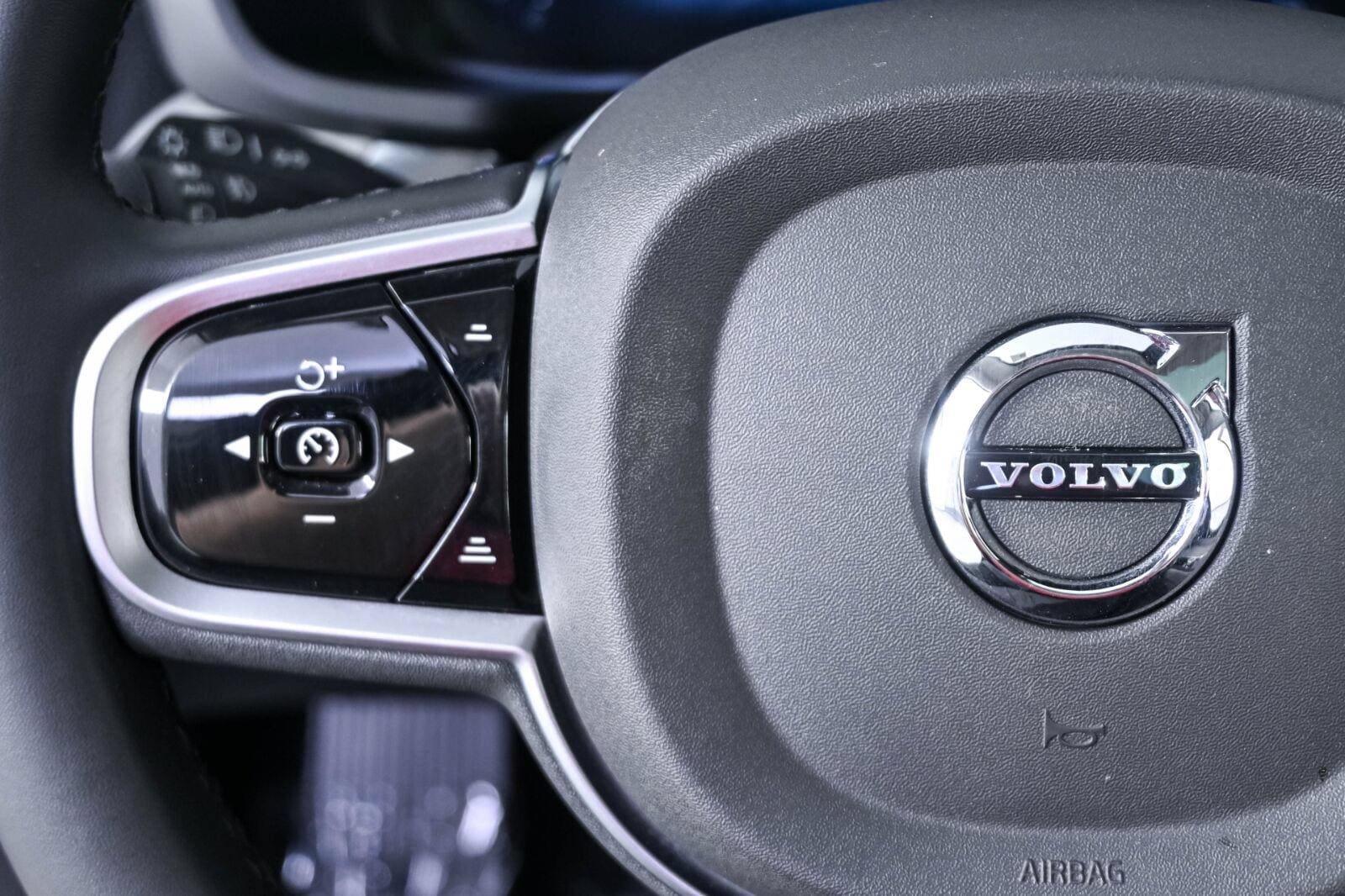 Certified 2025 Volvo V60 B5 Cross Country Ultra AWD/4WD image 10