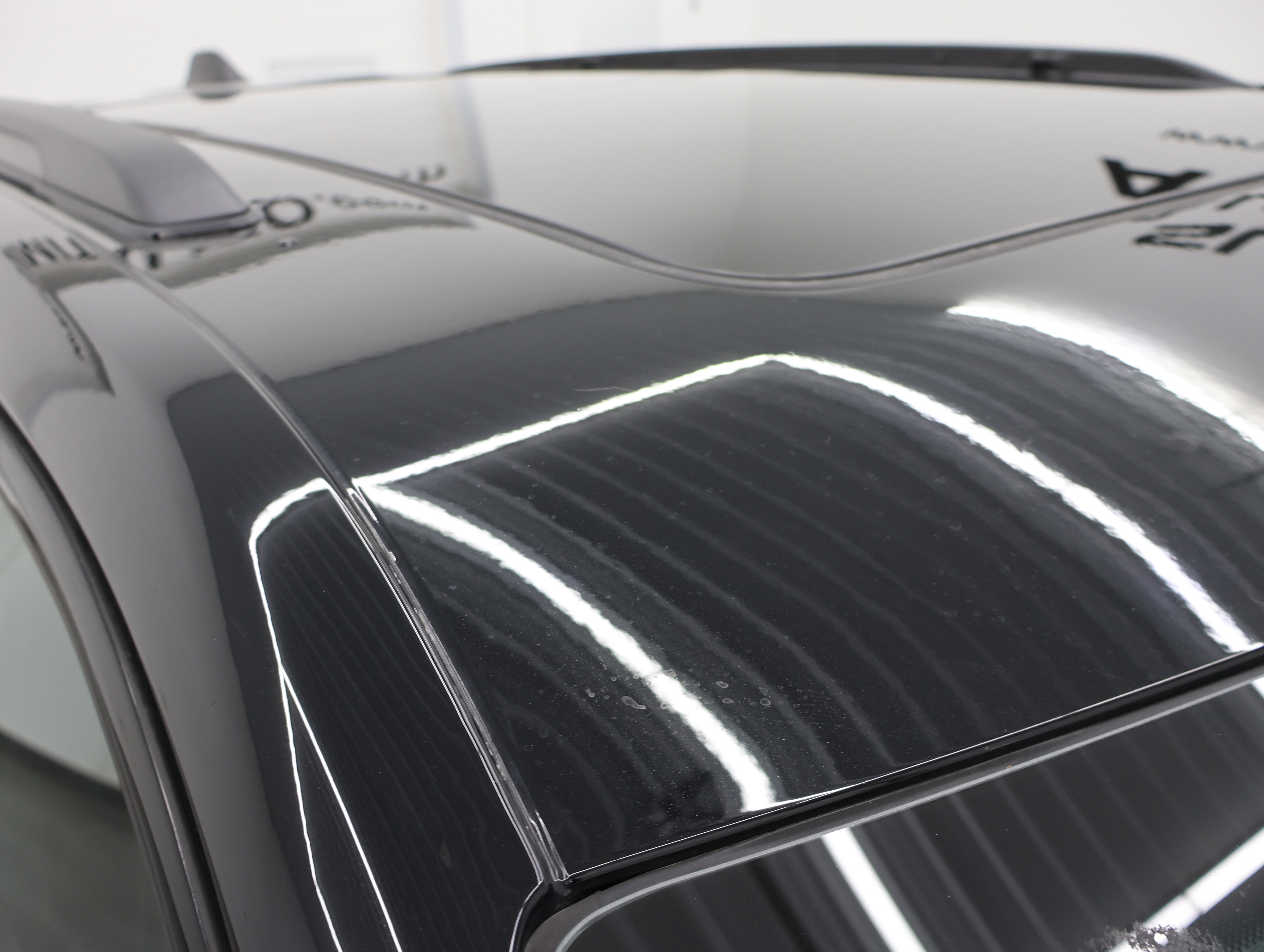 Used 2025 Jeep Grand Cherokee Limited w/ Luxury Tech Group II image 4