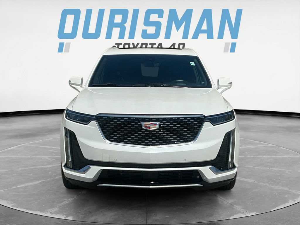 Used 2025 Cadillac XT6 Premium Luxury w/ Platinum Package AWD/4WD image 2