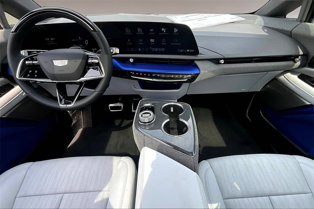 New 2025 Cadillac Optiq Sport 2 image 5