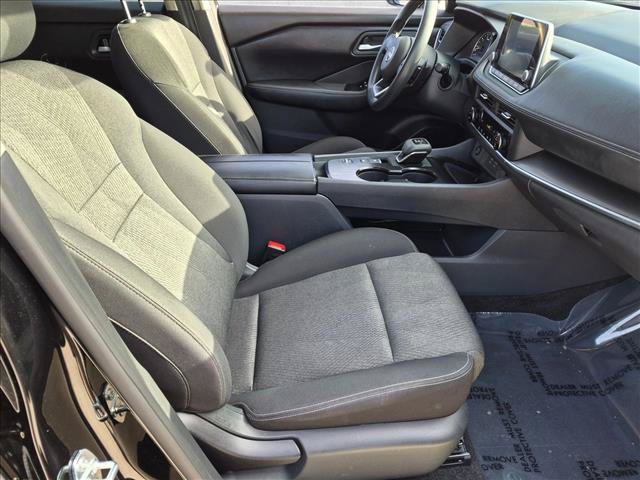 Used 2024 Nissan Rogue SV FWD image 19
