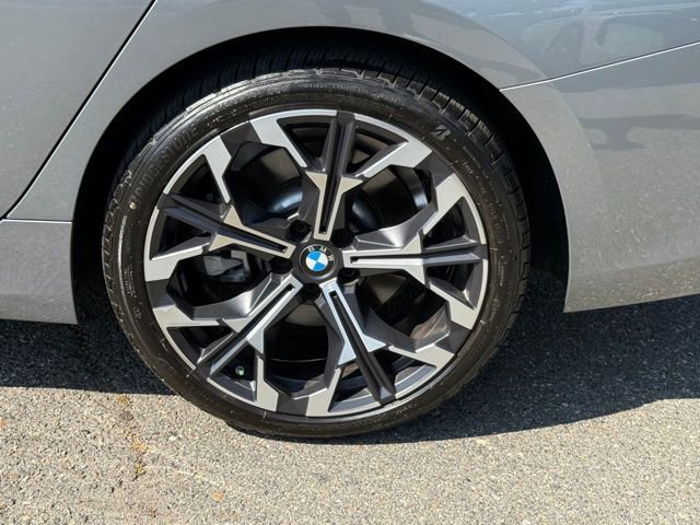 Used 2025 BMW 330i Sedan w/ Convenience Package image 14