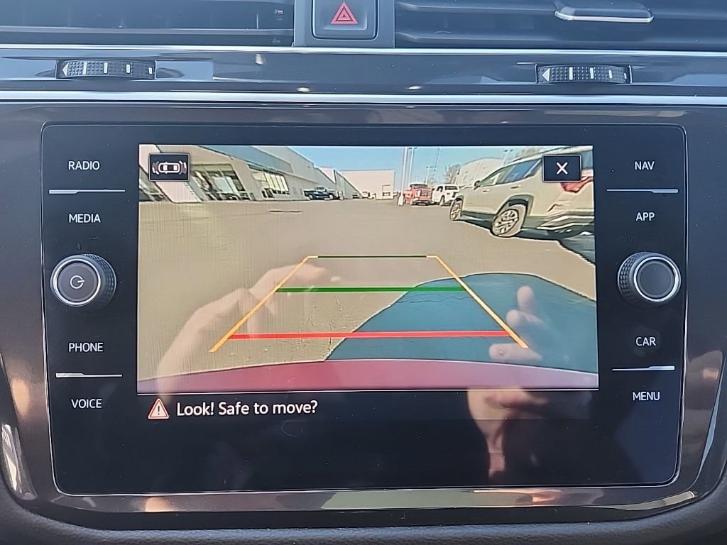 Used 2024 Volkswagen Tiguan SEL R-Line image 29