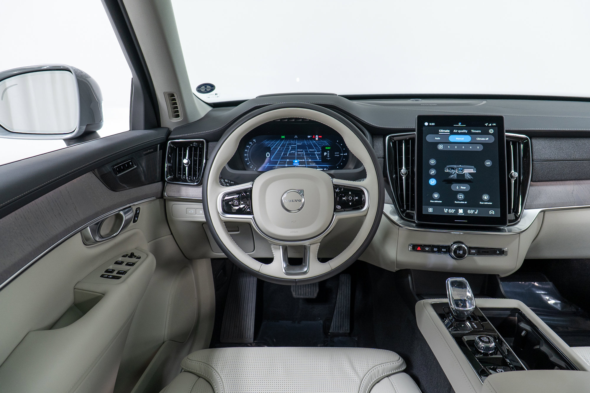 New 2026 Volvo XC90 T8 Ultra w/ Protection Package Premier image 17