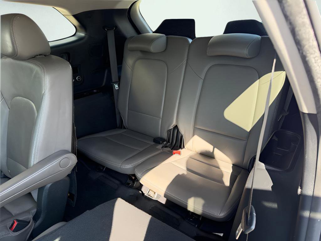 Used 2017 Hyundai Santa Fe Limited AWD/4WD image 24