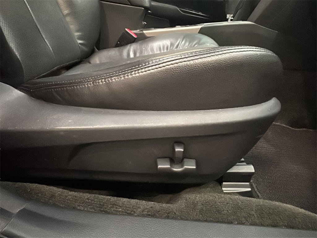 Used 2013 Subaru Outback 2.5i Limited w/ Moonroof Pkg image 14