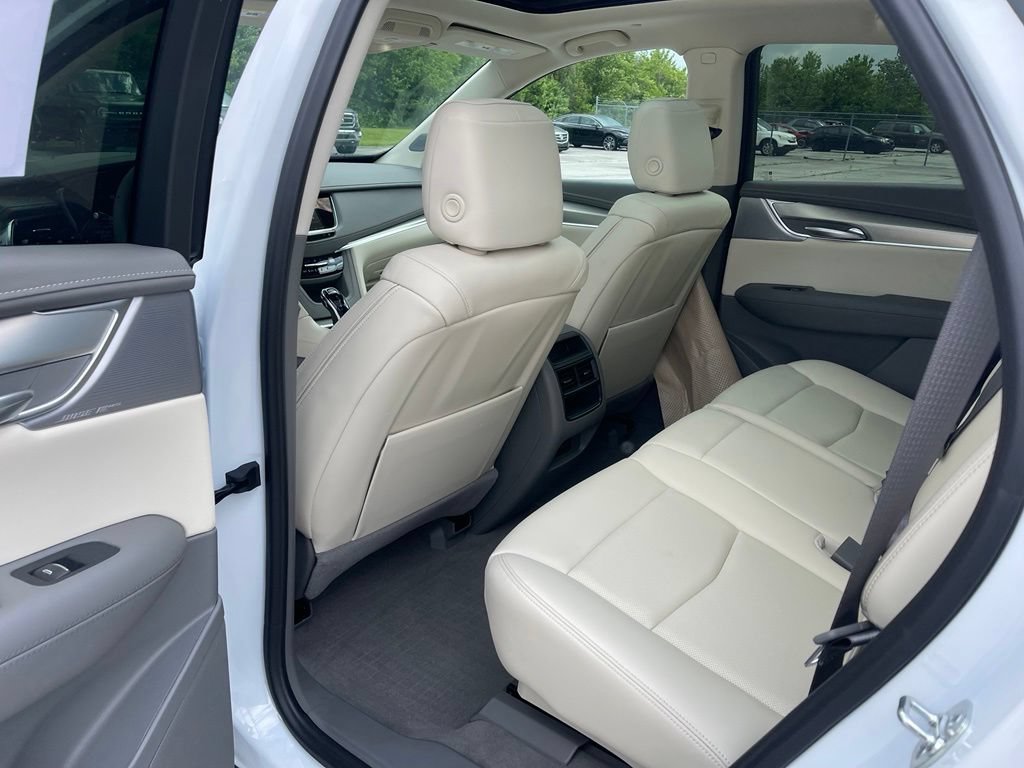Used 2026 Cadillac XT5 Premium Luxury w/ LPO, Floor Liner Package AWD/4WD image 15