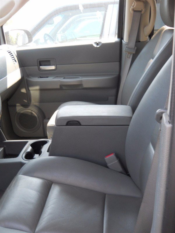 Used 2005 Dodge Durango SLT w/ Family Value Group AWD/4WD image 4