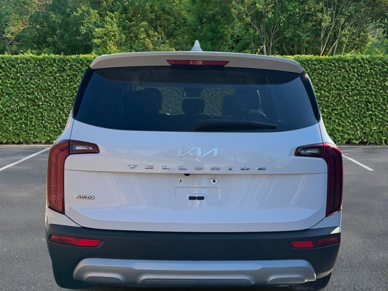 Used 2022 Kia Telluride LX image 8