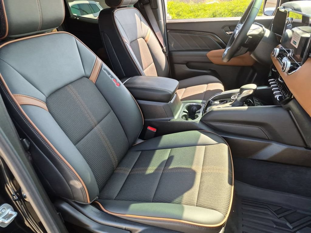 Used 2025 GMC Canyon AT4 AWD/4WD image 20