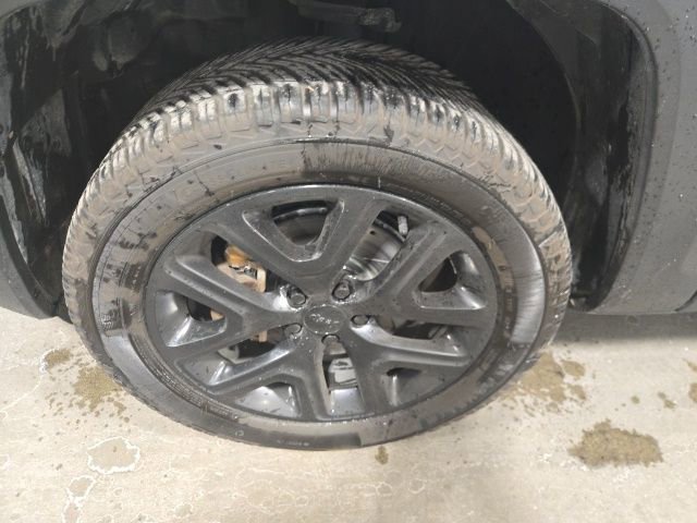 Used 2016 Jeep Renegade Latitude image 11