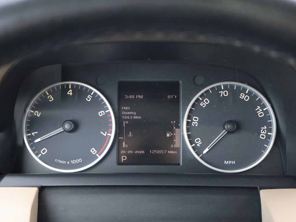 Used 2012 Land Rover LR4 HSE AWD/4WD image 32