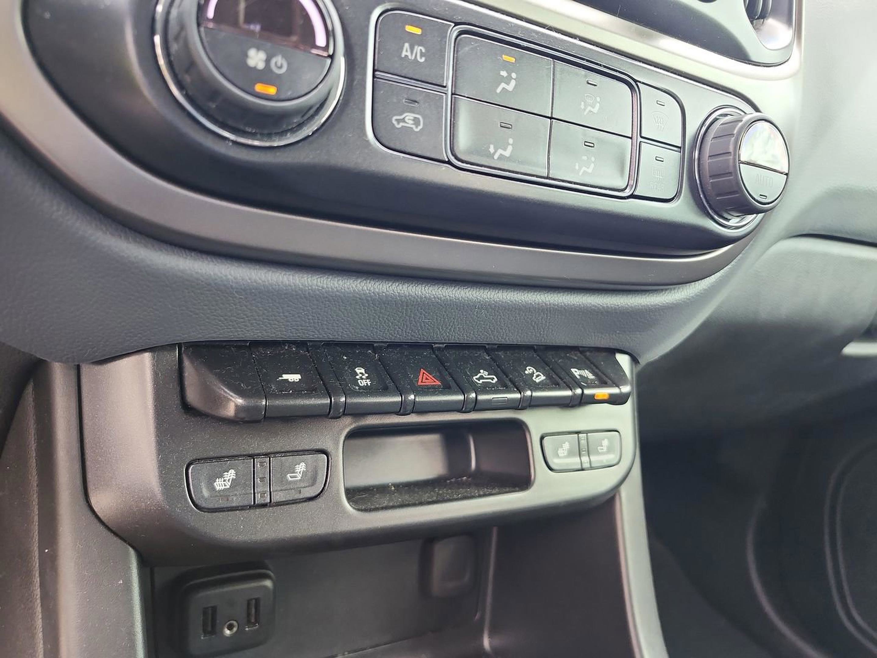 Used 2021 Chevrolet Colorado Z71 image 28