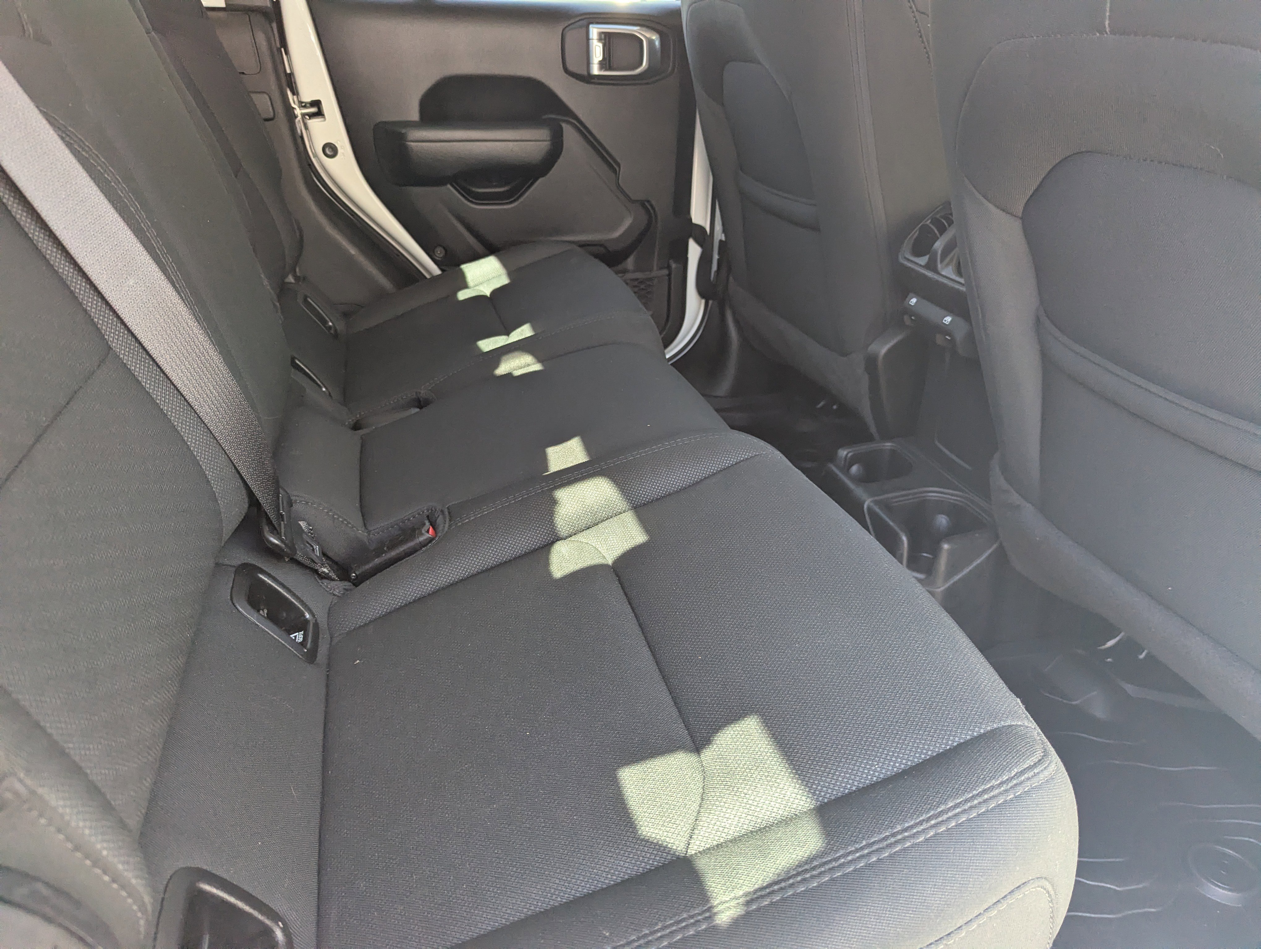 Used 2022 Jeep Gladiator Sport image 12