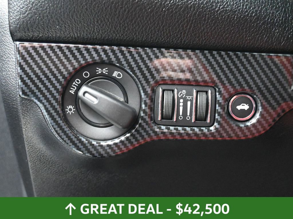 Used 2016 Dodge Challenger SRT Hellcat image 26